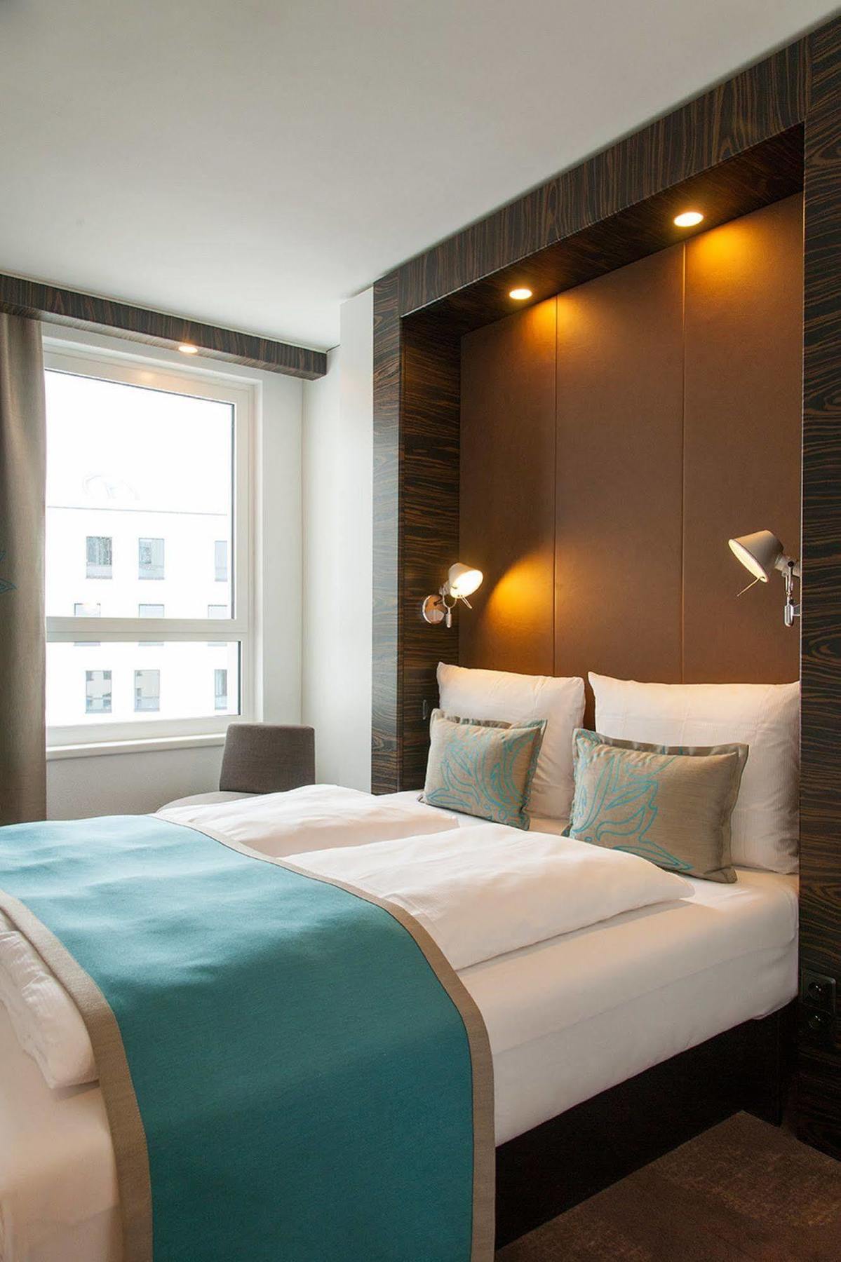 Motel One Брюссель Экстерьер фото